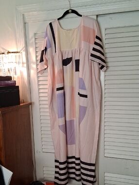 Backbeads Abstract Print Maxi Dress in Soft Pastels